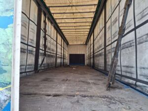 truck SD01 27 B06PN1 XA031JH 110317